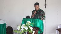 Satgas Yonif 503 Kostrad Tebar Cinta Kasih Dalam Ibadah Bersama