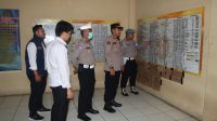 Pastikan Tahanan Dalam Keadaan Sehat, Perwira Pengawas Mengecek Rutan Polresta Tangerang