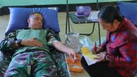 Yonif 754 Kostrad Gelar Donor Darah Peringati HUT ke-20