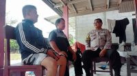 Bhabinkamtibmas Optimalkan Kegiatan Door to Door Kepada Masyarakat Binaan wilayah Kelurahan Mekarjati Karawang
