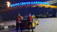 Anggota Polri Polsek Karawang Kota melalui Patroli Perintis Jaga Keamanan di 3 Bisnis Center Karawang