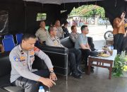 Meriahkan Hari Bhayangkara ke-79, Polresta Tangerang Gelar Lomba Panjat Pinang di Alun-Alun Tigaraksa