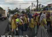 Personel Polsek Cikupa Laksanakan PECAK Sore, Pastikan Kelancaran Arus Lalu Lintas di Jam Sibuk