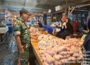 Sertu Suhendra Monitoring langsung Harga Sembako Di Pasar Curug 