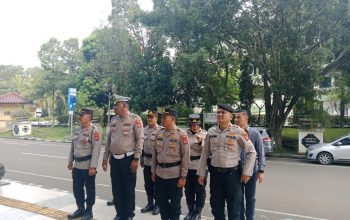 Kapolsek Tigaraksa Pimpin Apel Pengamanan Aksi Unjuk Rasa di Gedung Bupati Tangerang