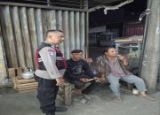 Ajak Peduli Kamtibmas Jadi Pesan Patroli Malam Polsek Tegalwaru Sambang Warga di Loji Kidul