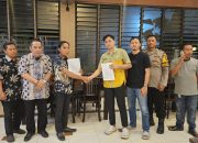 Selesaikan masalah warganya bhabinkamtibmas Polsek Pulomerak lakukan mediasi