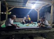 Bhabinkamtibmas Ikut Serta Dalam Giat Ronda Bersama Warga